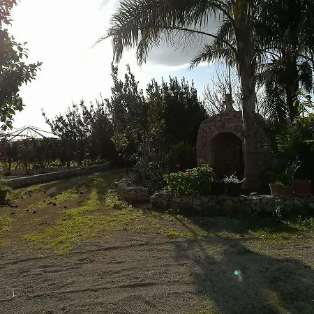 Parmarini Bed & Breakfast *